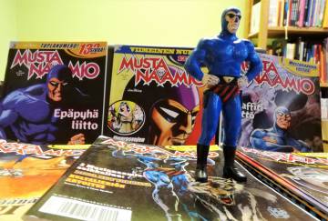 KUN MUSTANAAMIOTA SAAPUU, SITÄ OSTETAAN