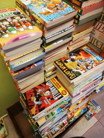 SAIMME ISOHKON ERÄN AKU ANKAN TASKUKIRJOJA