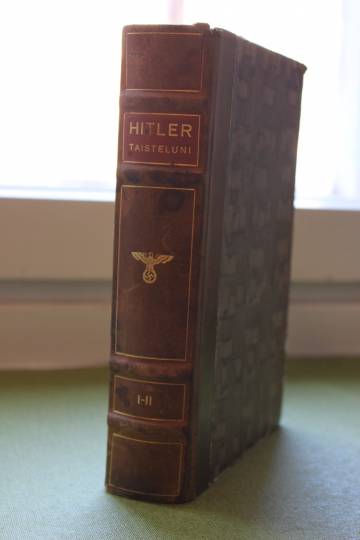 HITLERIN TAISTELUNI