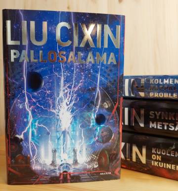 KIINAN CLARKEA SAATAVILLA